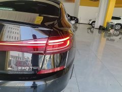 Volkswagen Passat 330TSI Luxury - ფოტო 8