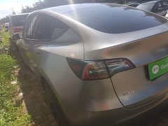 Tesla Model Y Rear-Wheel Drive - ფოტო 5