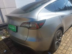Tesla Model Y Rear-Wheel Drive - ფოტო 8