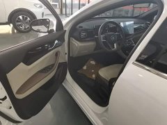 BYD Qin PLUS Glory Edition DM-i 55KM Leading - ფოტო 16