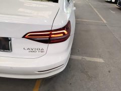 Volkswagen Lavida 280TSI DSG Comfort - ფოტო 8
