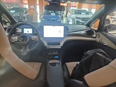 BYD Dolphin 420km Fashion Edition - ფოტო 10