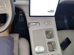 NIO ES8 2023 75kWh Executive - ფოტო 14
