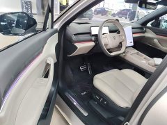 NIO ES8 2023 75kWh Executive - ფოტო 16