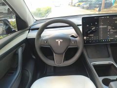 Tesla Model Y Long Range All-Wheel Drive - ფოტო 11