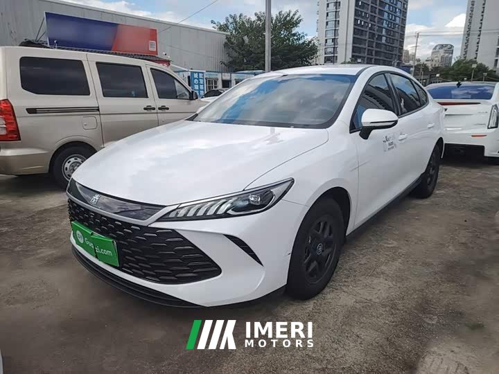 BYD Qin PLUS DM-i Smart Drive Edition 55KM Leading - ავტომობილი ჩინეთიდან