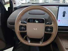 Li Auto i8 Standard Edition - ფოტო 11