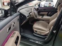 Li Auto i8 Standard Edition - ფოტო 16