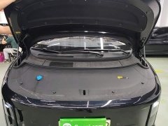 Li Auto i8 Standard Edition - ფოტო 20