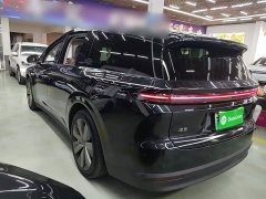 Li Auto i8 Standard Edition - ფოტო 5