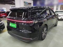 Li Auto i8 Standard Edition - ფოტო 7