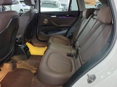 BMW X1 sDrive25Li Premier - ფოტო 17