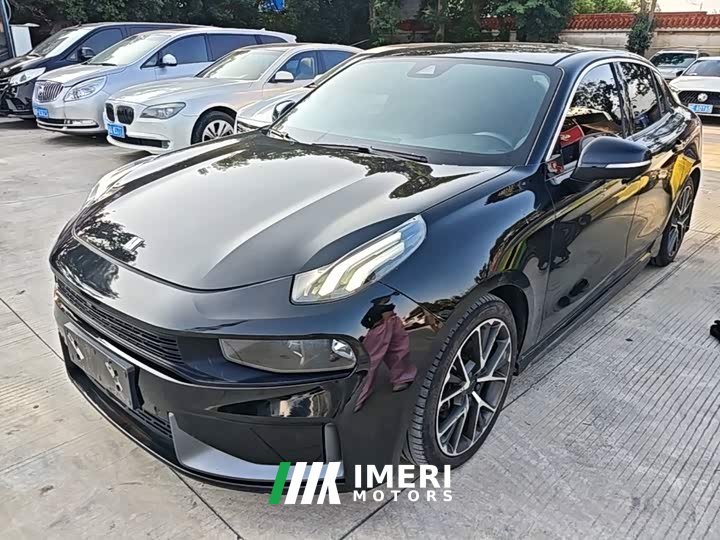 Lynk & Co 03 2.0T Diesel DCT Pro