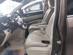 Buick GL8 2022 Land Executive Cabin 652T Premium - ფოტო 11