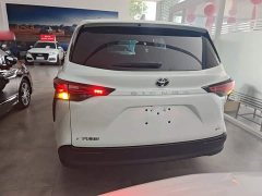 Toyota Sienna 2.5L Hybrid FWD Comfort - ფოტო 6