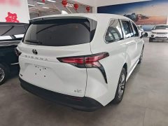 Toyota Sienna 2.5L Hybrid FWD Comfort - ფოტო 7