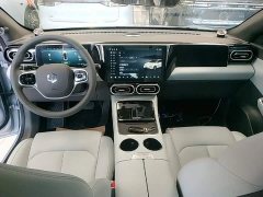 Leapmotor C01 525 Comfort Edition - ფოტო 10