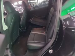 Tesla Model Y Rear-Wheel Drive - ფოტო 17