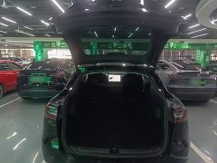 Tesla Model Y Rear-Wheel Drive - ფოტო 19