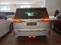 Voyah Dream PHEV Extended Range Luxury Edition - ფოტო 6