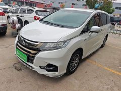 Honda Odyssey 2.0L Sharp Comfort Edition - ფოტო 1