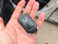 Honda Odyssey 2.0L Sharp Comfort Edition - ფოტო 9