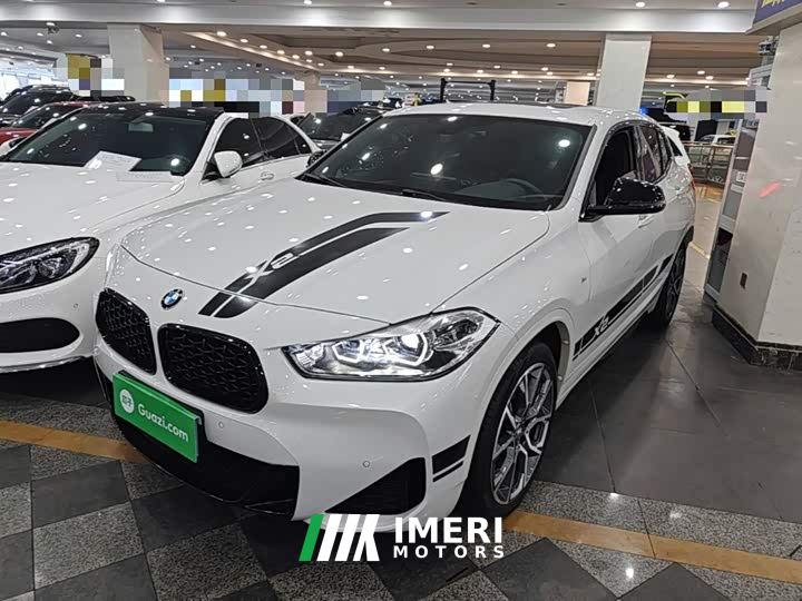 BMW X2 sDrive25i Night Edition