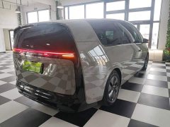 Li Auto Li Xiang MEGA Ultra - ფოტო 7