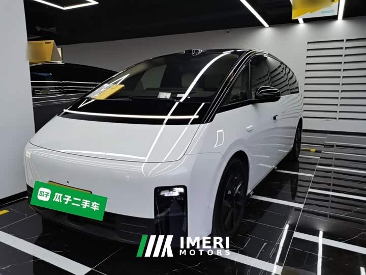 Li Auto MEGA Ultra Smart Refresh Edition - ავტომობილი ჩინეთიდან