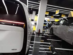 Li Auto MEGA Ultra Smart Refresh Edition - ფოტო 8