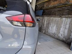 Nissan Qashqai Honor 2.0L FWD Premium - ფოტო 8