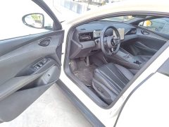 BYD Dolphin 06 DM-i Smart Drive 120KM Deluxe - ფოტო 16
