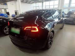 Tesla Model Y Rear-Wheel Drive - ფოტო 7