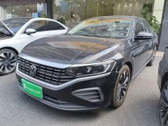 Volkswagen Passat Outstanding Edition 280TSI Business Version - ფოტო 1