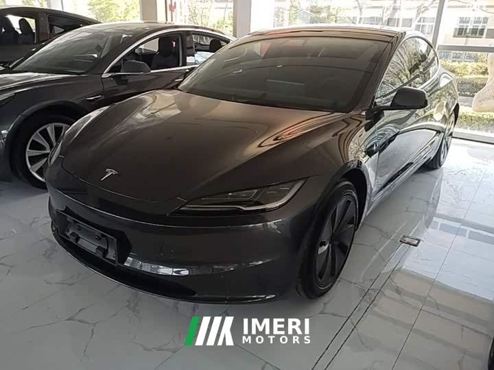 Tesla Model 3 Rear-Wheel Drive