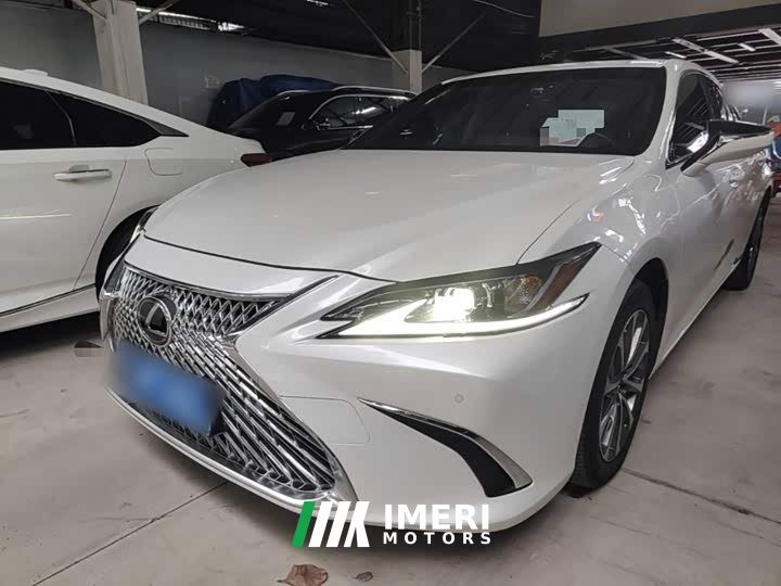 Lexus ES 2021 200 Premium Edition - ავტომობილი ჩინეთიდან