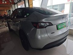 Tesla Model Y Long Range All-Wheel Drive - ფოტო 5
