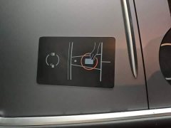 Tesla Model Y Long Range All-Wheel Drive - ფოტო 9