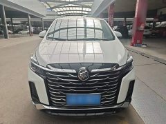 Buick GL8 Land Business Class Smart Edition - ფოტო 3