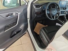 Toyota RAV4 2021 2.0L CVT AWD Premium - ფოტო 16