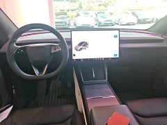 Tesla Model Y L Long Range All-Wheel Drive - ფოტო 10