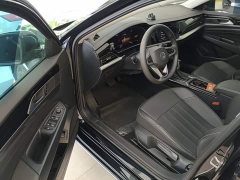 Volkswagen Passat Outstanding Edition 280TSI Business Version - ფოტო 16
