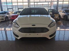 Ford Focus 2020 Hatchback Classic 1.5L Automatic Fashion Edition - ფოტო 3