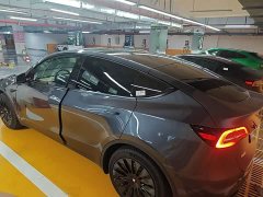 Tesla Model Y Rear-Wheel Drive - ფოტო 5