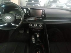 Hyundai Elantra 2023 1.5L CVT GLX Elite - ფოტო 13
