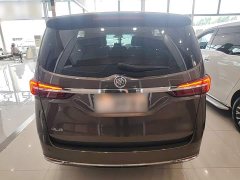 Buick GL8 Land Business Class Comfort Edition - ფოტო 6