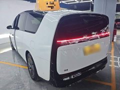 Li Auto MEGA Home Family Edition - ფოტო 5