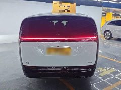 Li Auto MEGA Home Family Edition - ფოტო 6