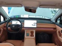 Leapmotor C16 Extended Range 280 Lidar Smart Luxury Edition 6-Seater - ფოტო 10