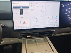 Li Auto Li Xiang MEGA Ultra - ფოტო 13